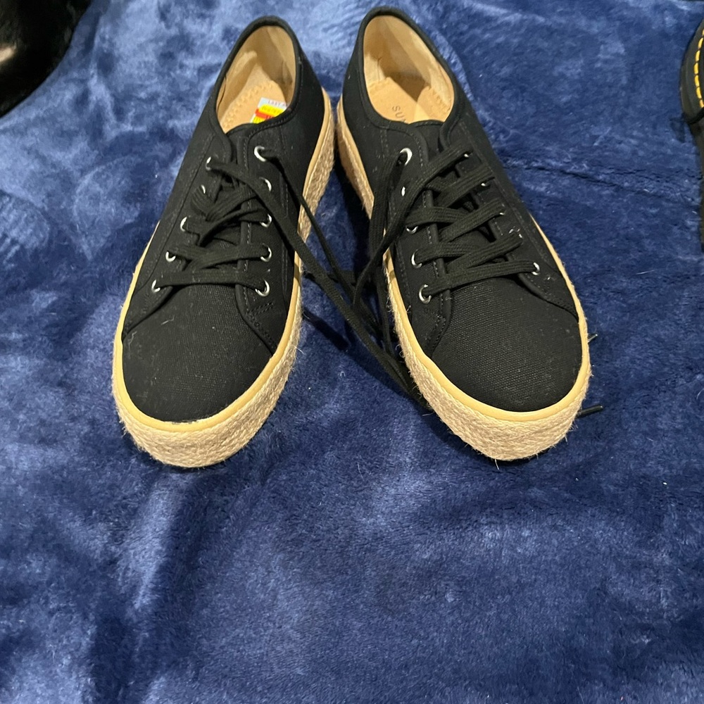 Sun+stone new black canvas platform flats